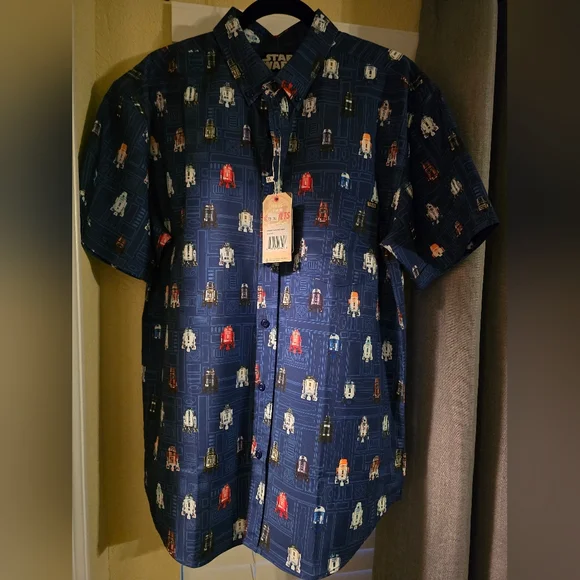 New RSVLTS Star Wars R2D2's Astromech Shirt - Picture 2 of 3